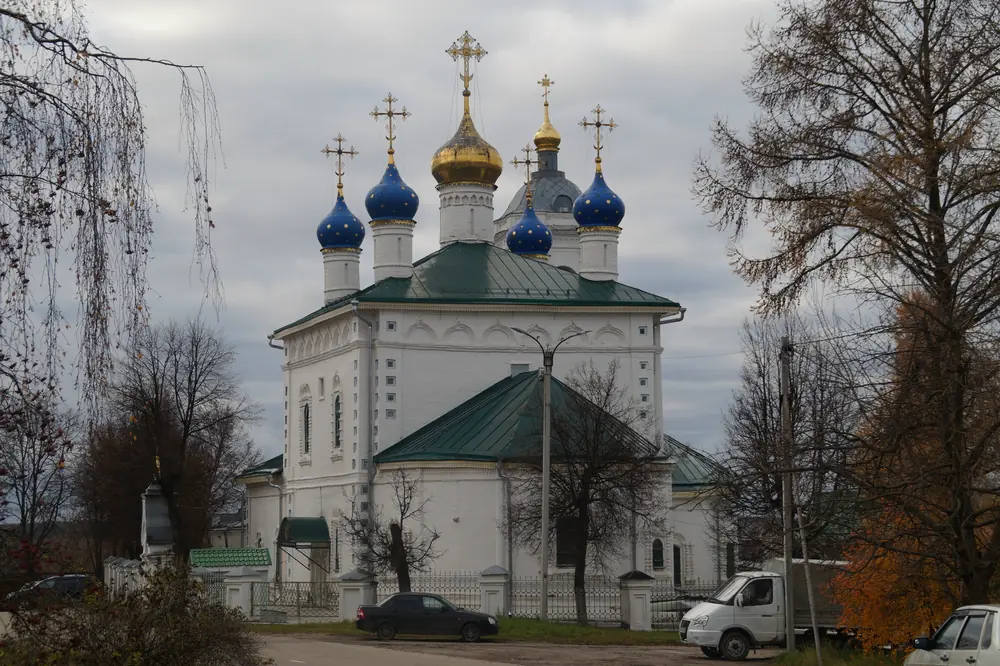 Экскурсия «Белокаменные церкви Коврова»